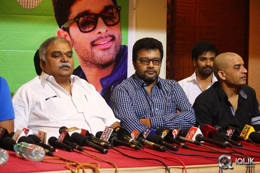 Yevadu-Movie-Success-Tour